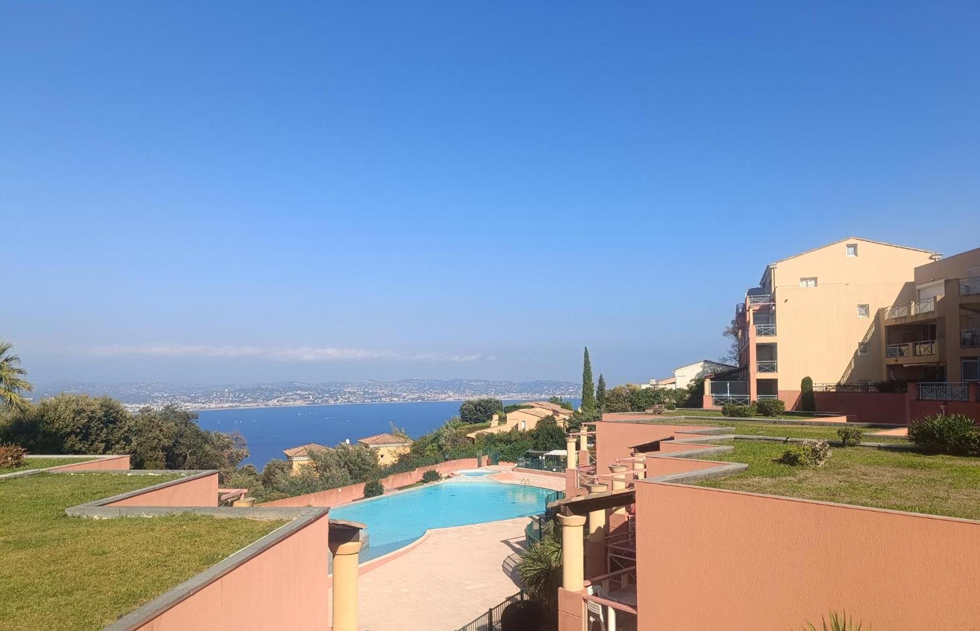 Magnifique Vue Mer Et Piscine - Les Cles De L Esterel Théoule-sur-Mer Dış mekan fotoğraf